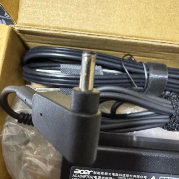 Cargador Acer Original 3.42A 65W Punta Fina 3.0*1.1