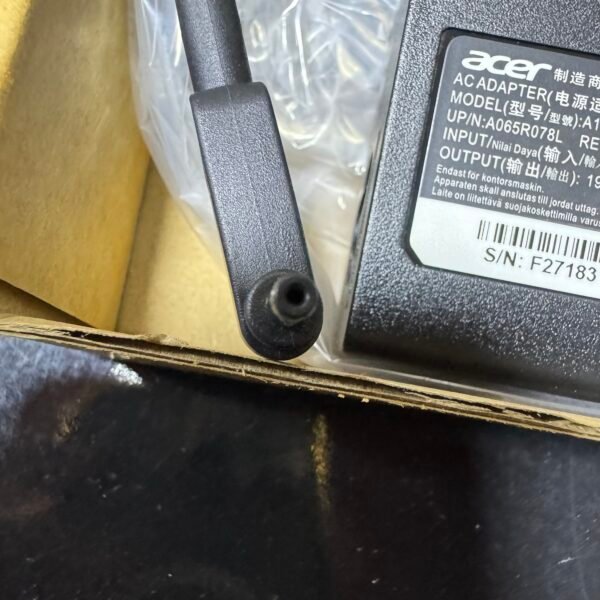 Cargador Acer Original 3.42A 65W Punta Fina 3.0*1.1