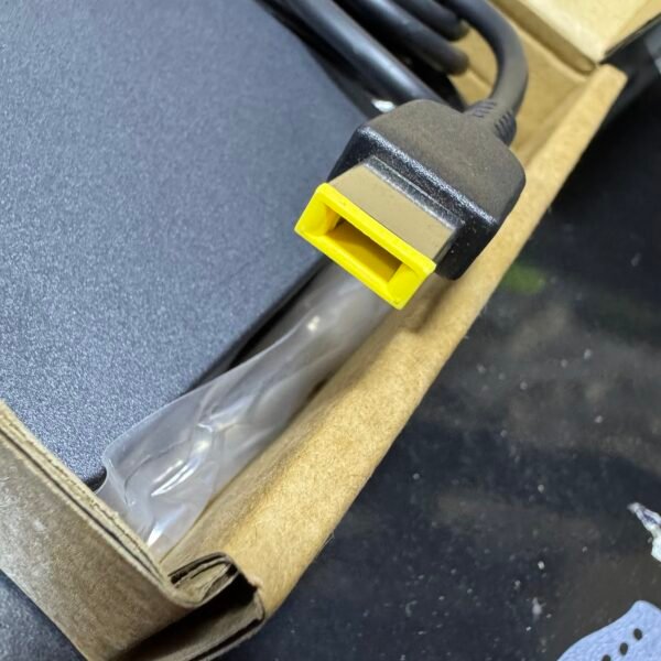 img_5592 Cargador Lenovo Rectangular Original 16.5A 330W Punta USB