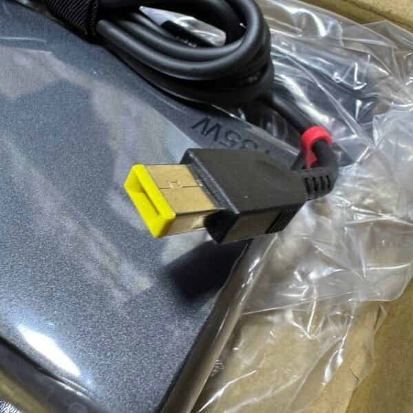 img_5603 Cargador Lenovo Slim Original 6.75A 135W Punta USB