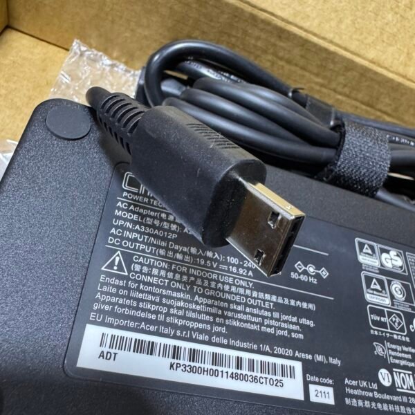 img_5438 Cargador Chicony Original 16.92A 330W Punta USB