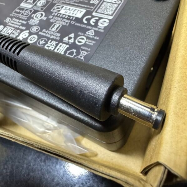img_5445 Cargador Chicony Original 16.92A 330W Punta 5.5*1.7