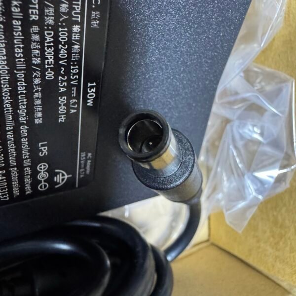 Cargador Dell Original Ovalado 6.7A 130W Punta Aguja 7.4*5.0